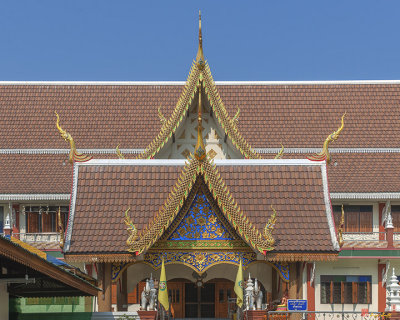 Wat Pa Phrao Nok Dhamma Hall Gables (DTHCM0768)