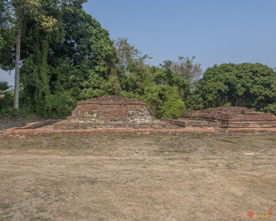 Wat Phra Chao Ong Dam Chedi Ruins and Wihan Buddha Image Platform (DTHCM0809)
