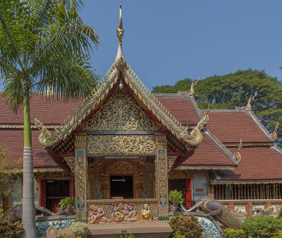 Wat Chai Monkol Phra Ubosot Side Entrance (DTHCM0851)