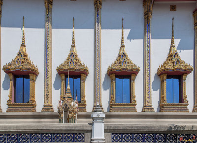 Wat Khlong Phum Phra Ubosot Windows (DTHB1735)