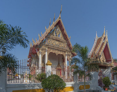 Wat Ratburana Phra Ubosot and Gate (DTHB1830)