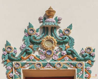Wat Bang Phueng Phra Ubosot Window Lintel (DTHSP0090)