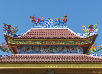 Wat Bang Phueng King Taksin Shrine Dragon Roof (DTHSP0104)