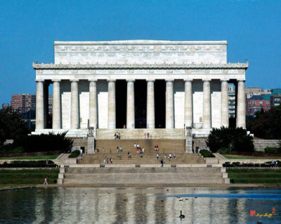 The Lincoln Memorial and Reflecting Pool (DS0003)