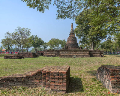 Wat Tra Kuan Phra Ubosot and Chedi (DTHST0094)
