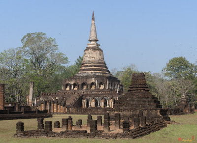 Wat Chang Lom Wihan and Chedi (DTHST0116)