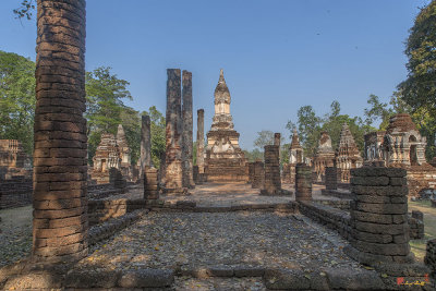 Wat Chedi Ched Thaeo Main Wihan and Main Chedi (DTHST0131)