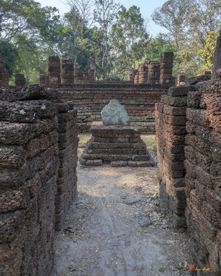 Wat Nang Phaya Phra Ubosot Boundary Stone (DTHST0154)