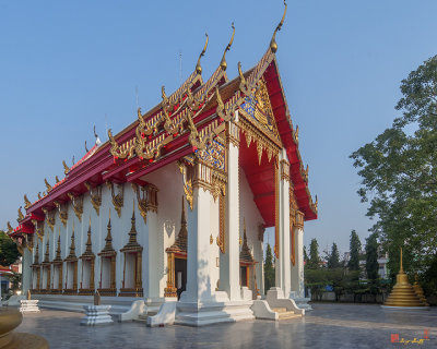 Wat Nakon Sawan or Wat Hua Muang