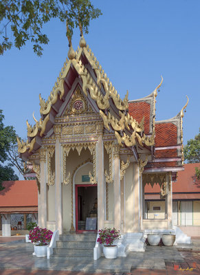 Wat Woranat Bonphot Kao Kob Buddha Footprint Shrine (DTHNS0039)