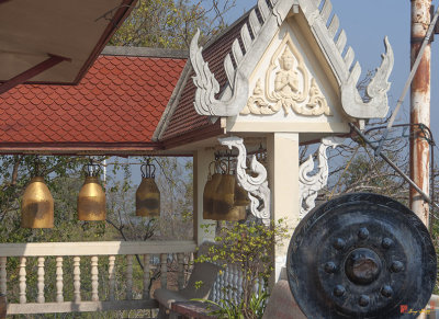Wat Woranat Bonphot Kao Kob Merit Bells and Gong (DTHNS0043)