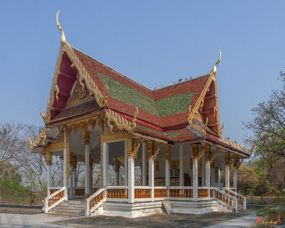Wat Puttha Mongkhon Nimit Pu Chao Saming Narai Shrine (DTHNS0108)