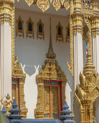 Wat Phrom Chariyawat Phra Ubosot Doors (DTHNS0119)