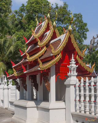 Wat Ku Tao Phra Wihan Pavilion on Chedi Wall (DTHCM0878)