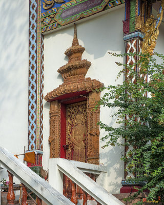 Wat Khuang Sing Phra Wihan Rear Door (DTHCM0938)