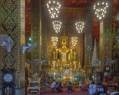 Wat Phra That Hariphunchai Wihan Luang Interior (DTHLU0003)