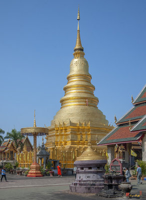 Wat Phra That Hariphunchai Phrathat Hariphunchai and Kaho Phra Sumen (DTHLU0012)