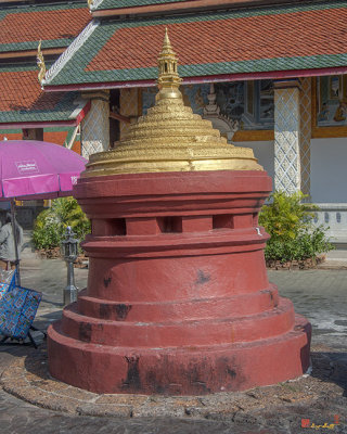 Wat Phra That Hariphunchai Painted Kaho Phra Sumen (DTHLU0014)