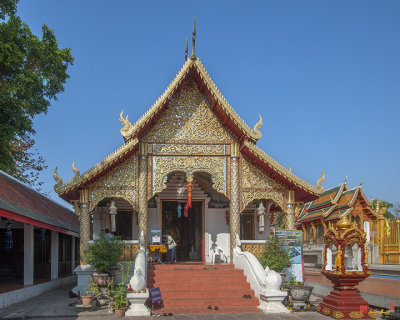 Wat Phra That Hariphunchai South Buddha Wihan (DTHLU0015)