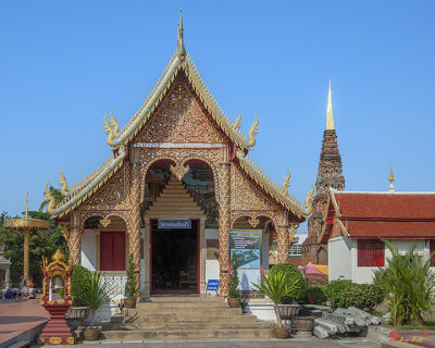 Wat Phra That Hariphunchai Wihan of the Travelling Buddha (DTHLU0020)