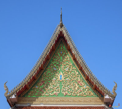 Wat Phra That Hariphunchai Wihan of the Red Buddha Gable (DTHLU0028)