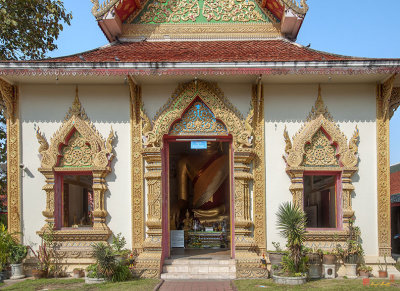 Wat Phra That Hariphunchai Wihan of the Red Buddha (DTHLU0029)