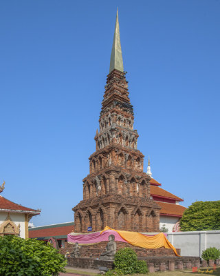 Wat Phra That Hariphunchai  Suwanna Chedi (Pathumwadi Chedi) (DTHLU0043)