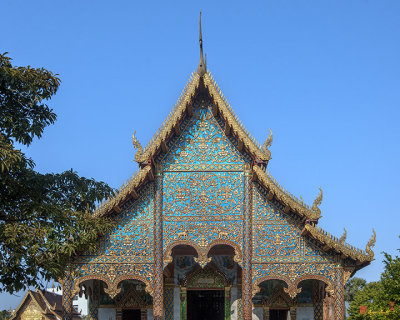 Wat Chamthewi Wihan Luang Gable (DTHLU0055)