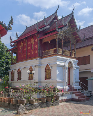 Wat Chang Rong Ho Tham (Holy Scripture Library) (DTHLU0113)