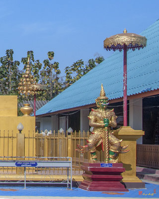 Wat Si Chum Phra That Chedi Corner (DTHLU0130)