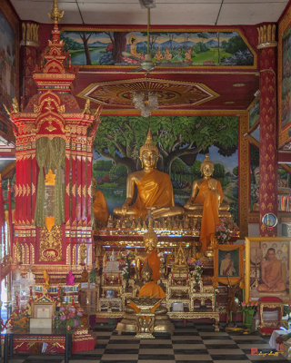 Wat Khi Lek Wihan Luang Abbot's Chair and Buddha Images (DTHLU0141)