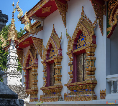 Wat Suphan Rangsi Wihan Luang Windows (DTHLU0236)