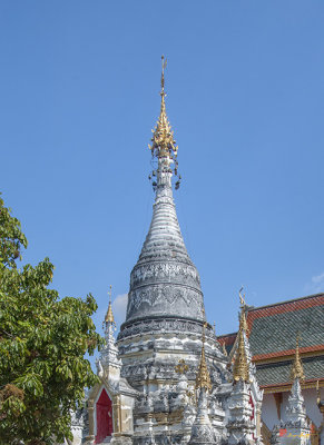 Wat Suphan Rangsi Phra That Chedi Pinnacle (DTHLU0240)