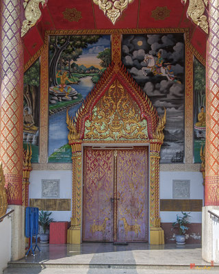 Wat Hua Khua Phra Ubosot Entrance (DTHLU0307)