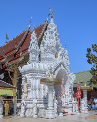 Wat Sun Pa Yang Luang Wihan Luang (DTHLU0317)