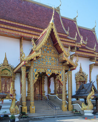Wat Rong San Phra Wihan Side Entrance (DTHCM1047)
