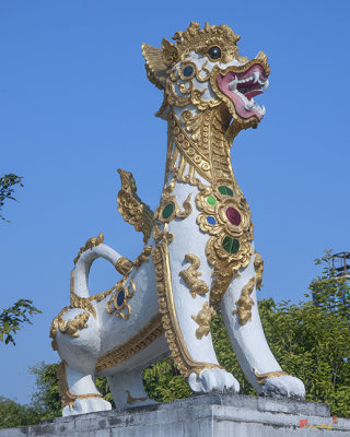 Wat Klang Thung Lion Gate Post (DTHCM1068)
