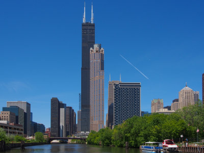 Sears Tower (L), 311 South Wacker Drive (R)