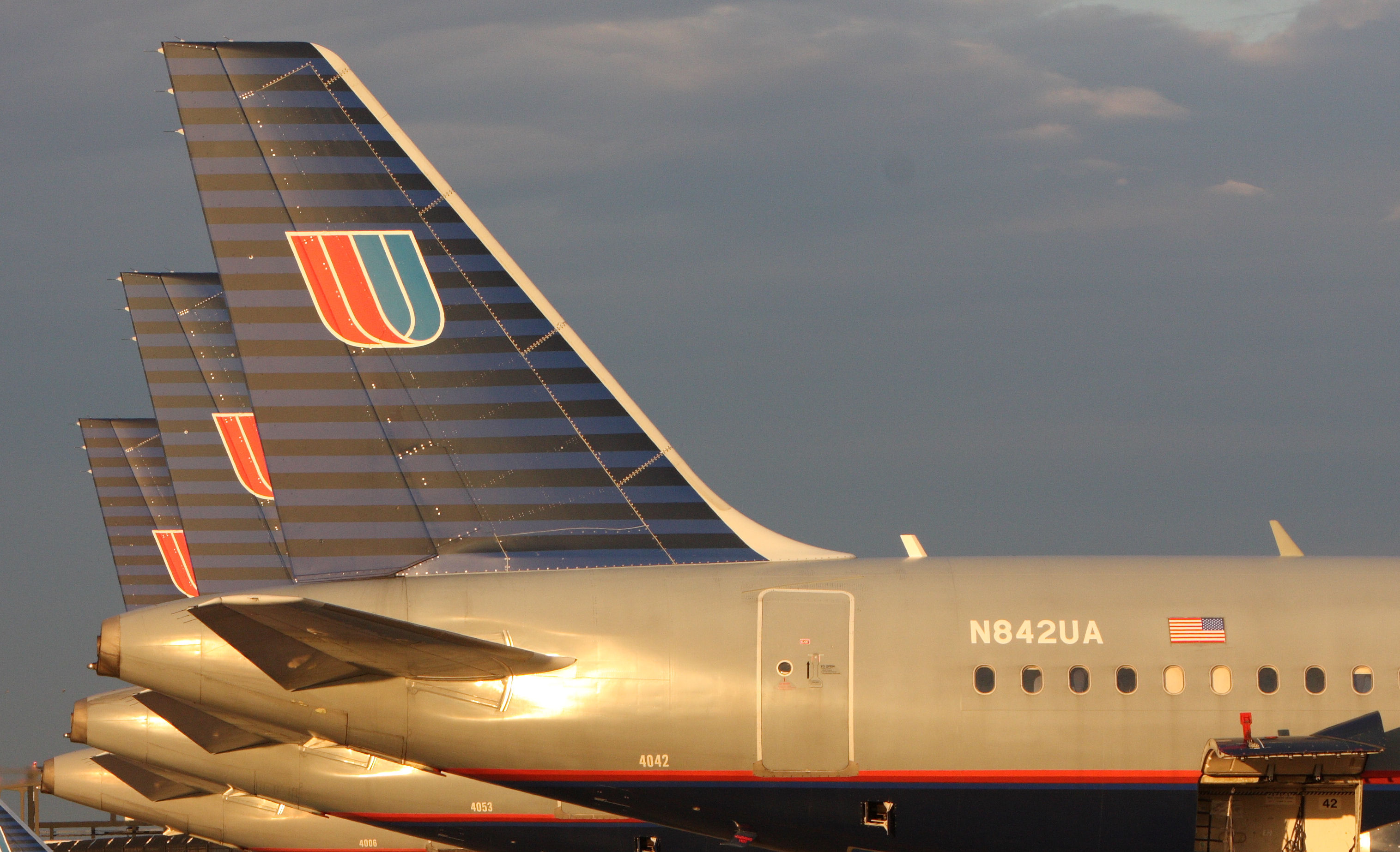 ChicagoIL  UAL  Airbus Tails  At The B Concoarse 7-14-09  740 PM.JPG