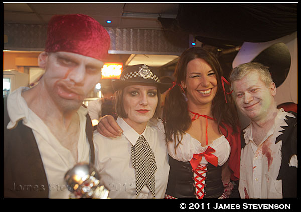 hllwn11_005.jpg