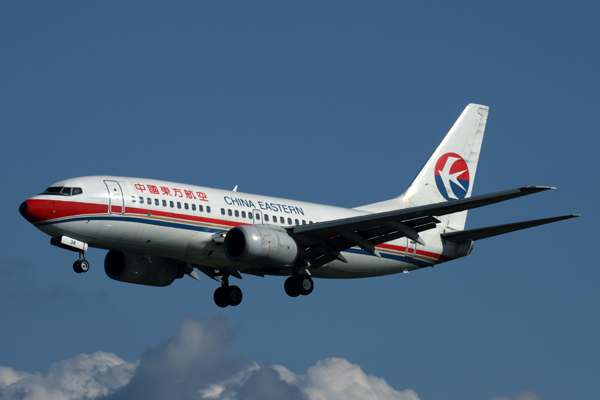 CHINA EASTERN BOEING 737 700 FUK RF IMG_0787.jpg