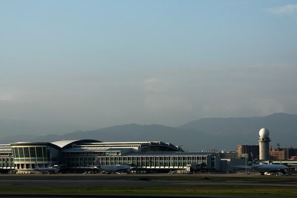 FUKUOKA INTERNATIONAL TERMINAL RF IMG_1368.jpg