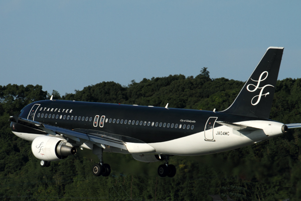 STARFLYER AIRBUS A320 FUK RF IMG_0885.jpg