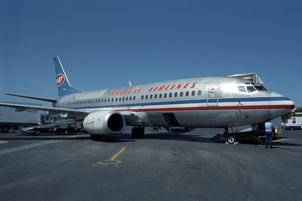 JAT BOEING 737 300 HBA RF 231 8.jpg