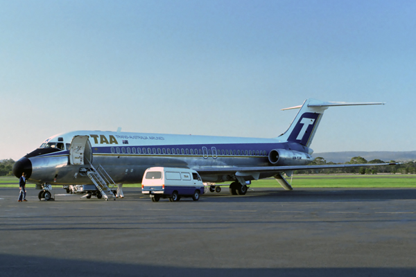 TAA DC9 30 HBA RF 091 2.jpg