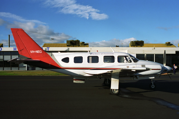 AIRLINES OF TASMANIA PIPER PA31 HBA RF 1103 6.jpg