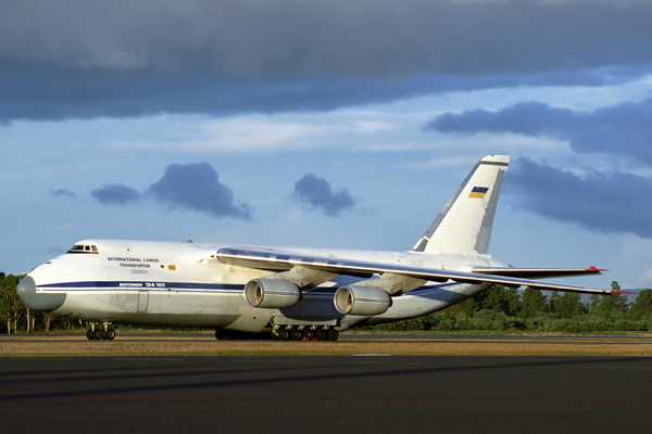 INTERNATIONAL CARGO ANTONOV AN124 HBA RF 1231 28.jpg