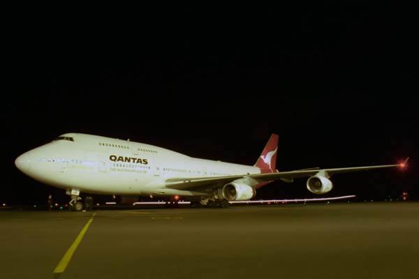 QANTAS BOEING 747 400 HBA RF 1231 5.jpg