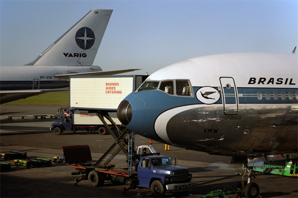 VARIG AIRCRAFT EZE RF 521 10.jpg