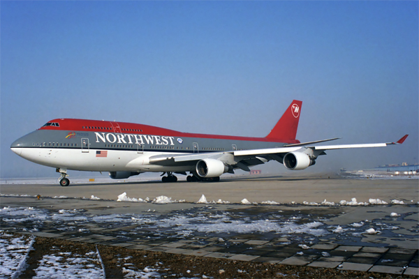 NORTHWEST BOEING 747 400 BJS RF 1320 3.jpg